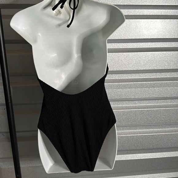 NWOT Aerie Crinkle Halter Cheekiest One Piece Swimsuit, Small - Picture 5 of 6